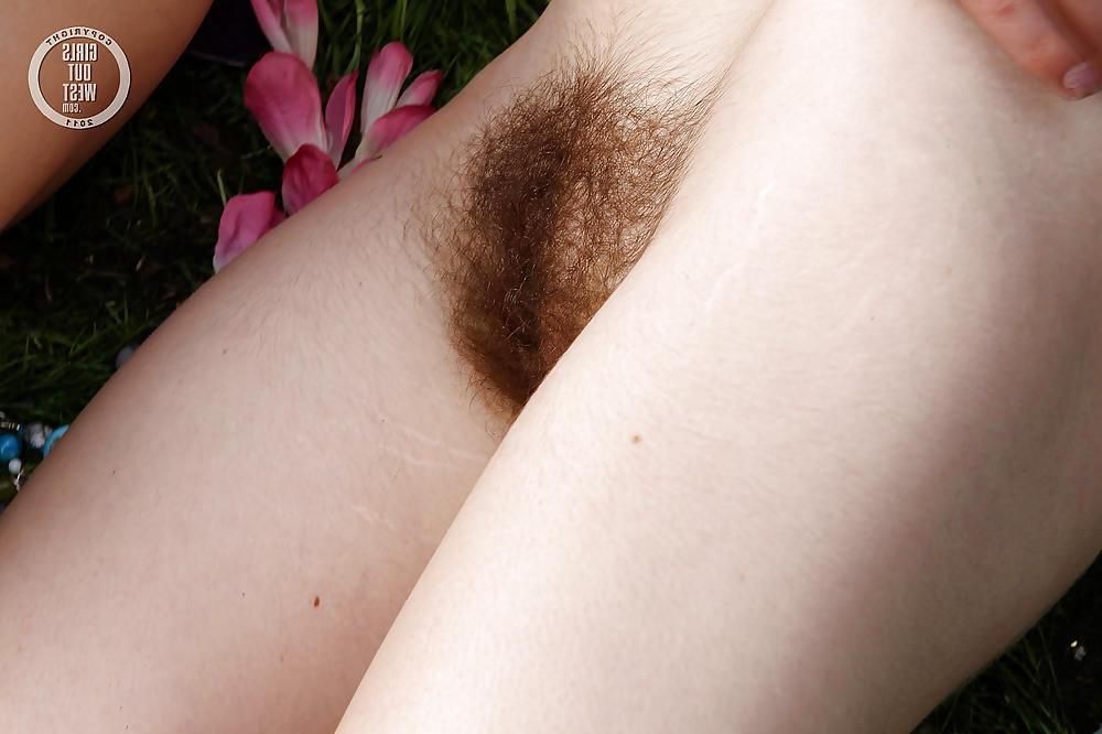16P Cute hairy lesbian hippies