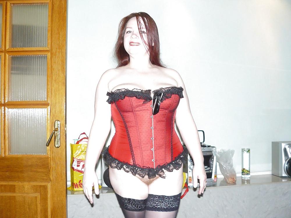 14P Come in if you wanna see a slut play
