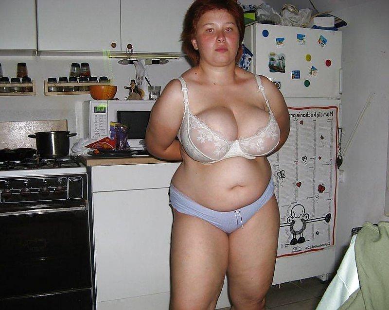 20P Busty and chunky teen tits 6