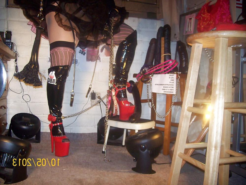 17P Tgirl BBC slut in chain legcuffs and handcuffs for Dadddy
