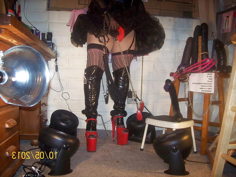 17P Tgirl BBC slut in chain legcuffs and handcuffs for Dadddy