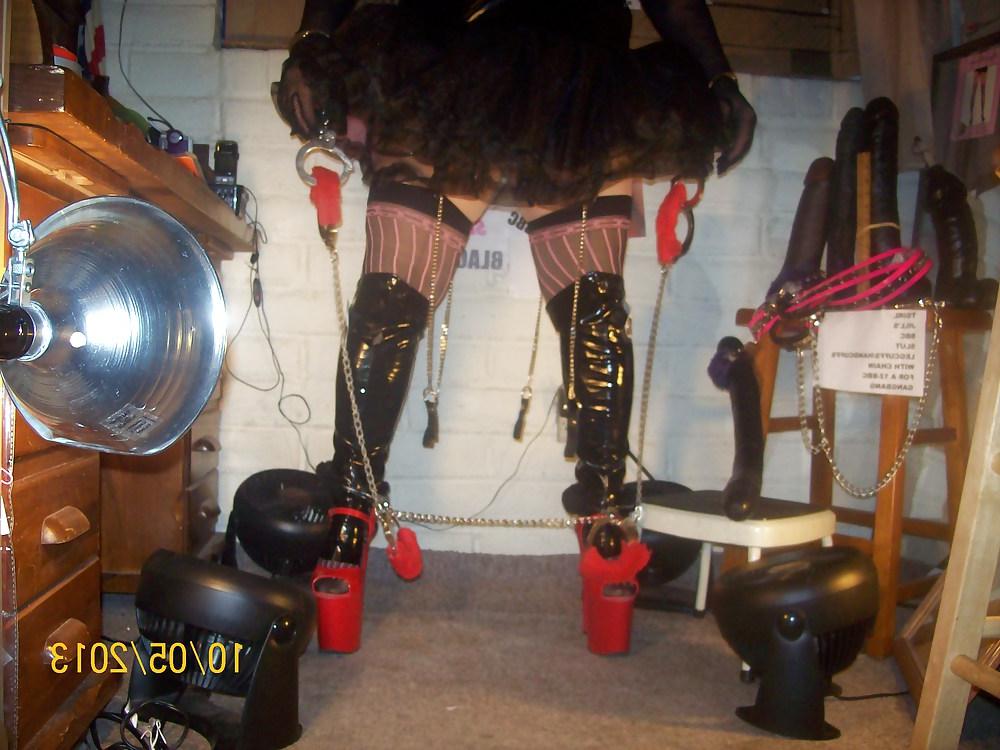 17P Tgirl BBC slut in chain legcuffs and handcuffs for Dadddy