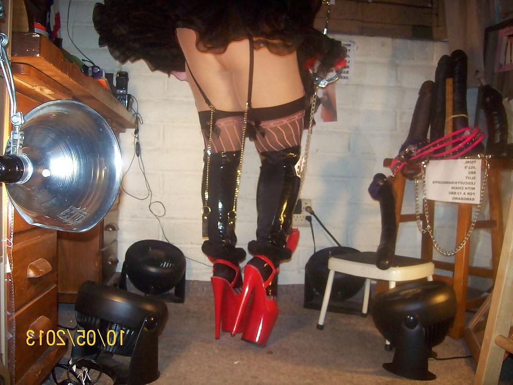 17P Tgirl BBC slut in chain legcuffs and handcuffs for Dadddy