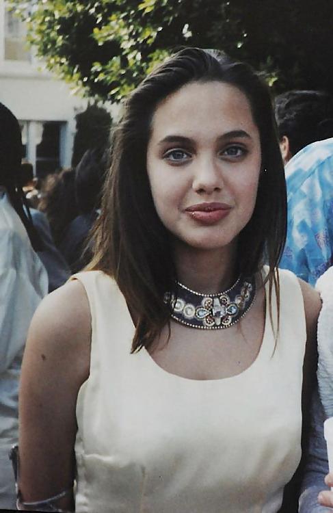 25P My Queen Angelina Jolie