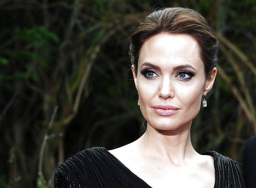 25P My Queen Angelina Jolie