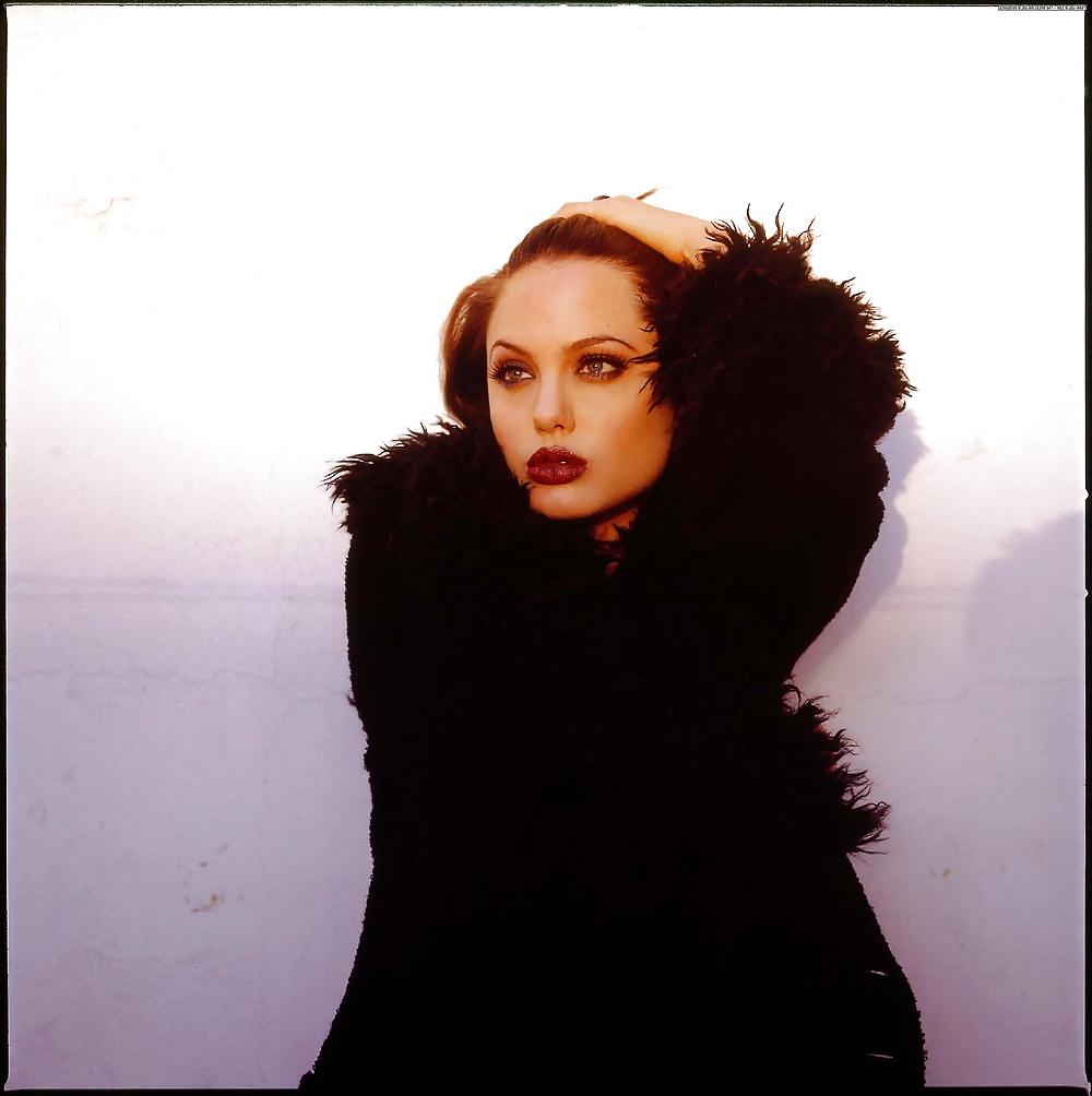 25P My Queen Angelina Jolie