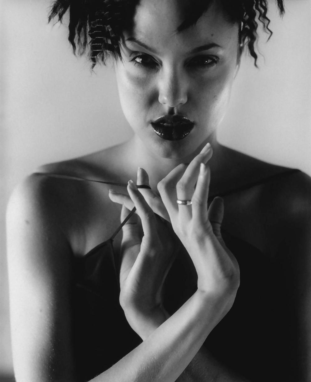 25P My Queen Angelina Jolie