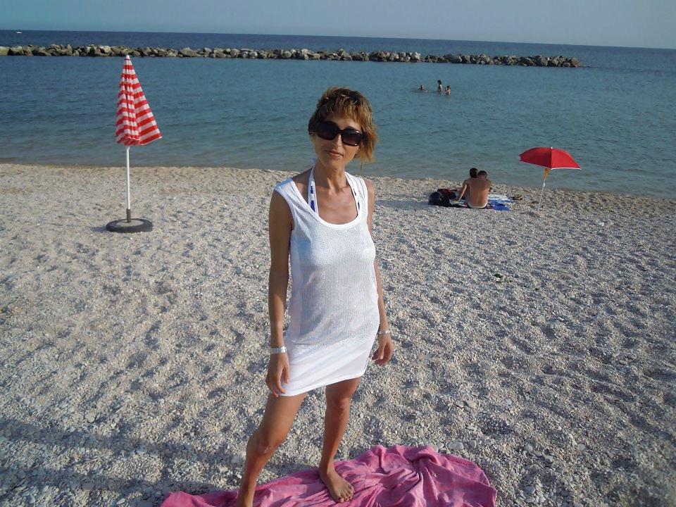 25P How to fuck this amateur old bitch? 2