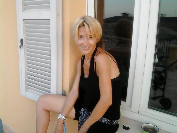 25P How to fuck this amateur old bitch? 2