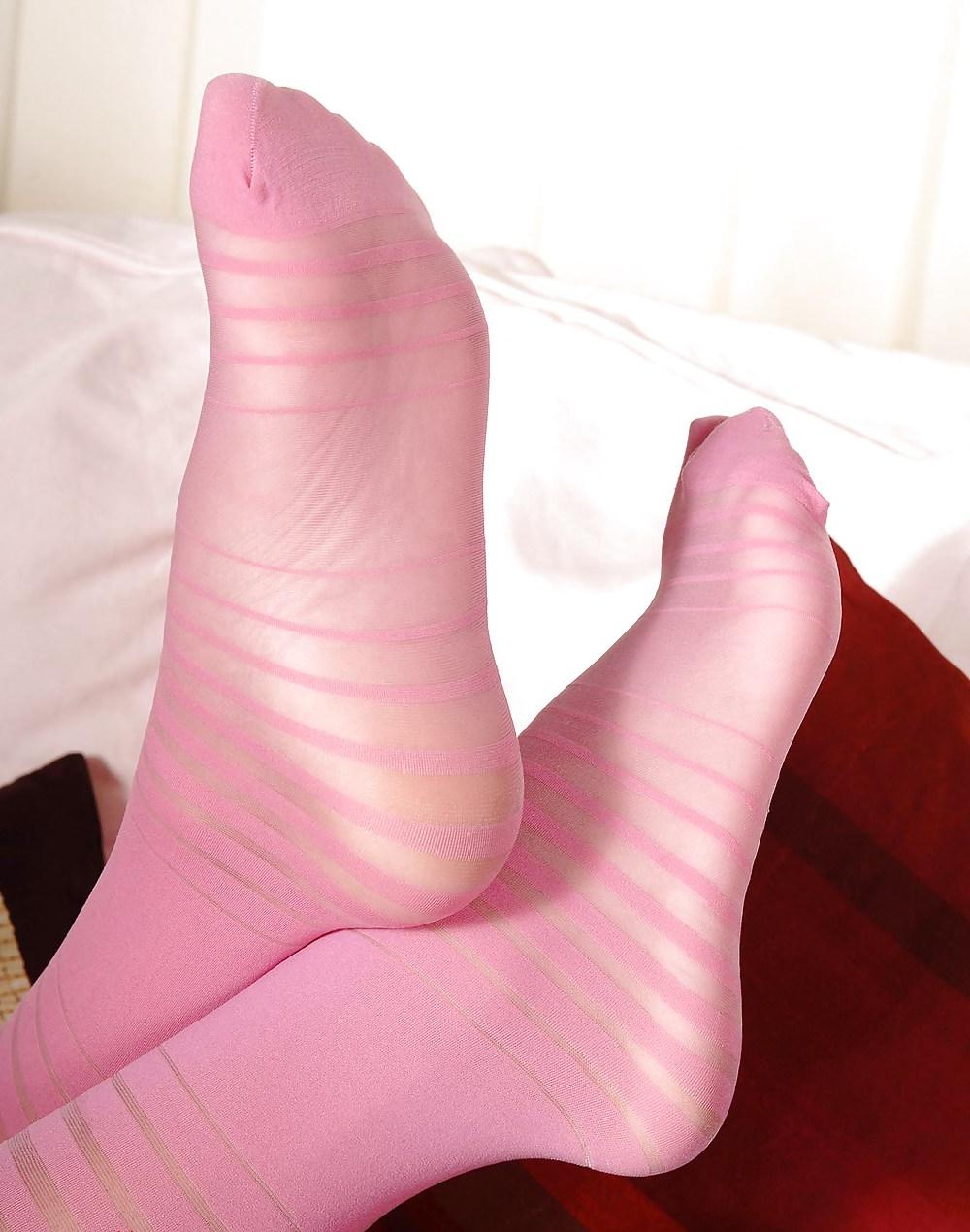 25P Teen Feet 6