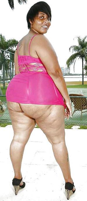 21P Sexy in that skirt dress black bitch
