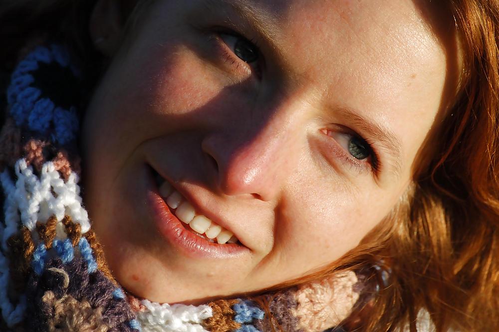 25P CUTE REDHEAD