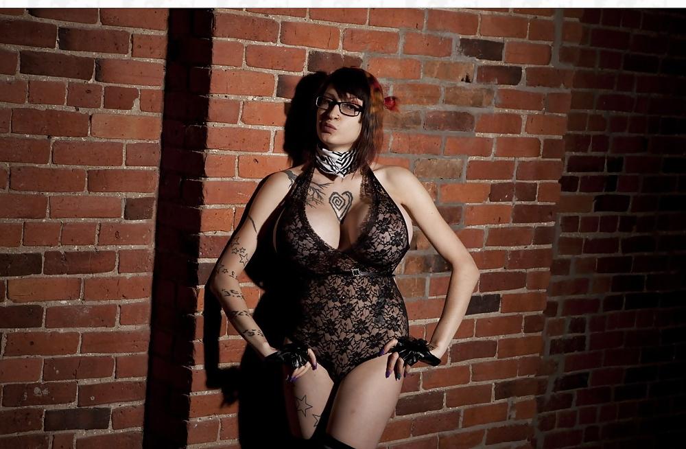 18P Ariane: Fake Tit Geek Goddess!