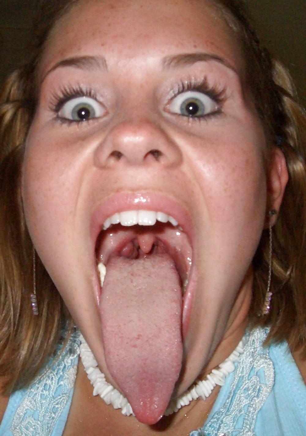25P Tongue Sluts Want Cum!
