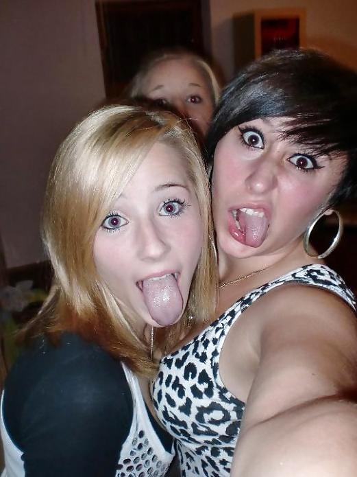 25P Tongue Sluts Want Cum!
