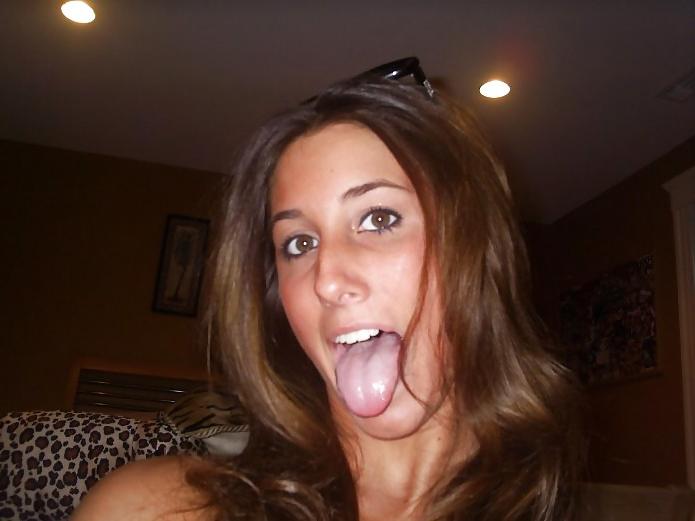 25P Tongue Sluts Want Cum!