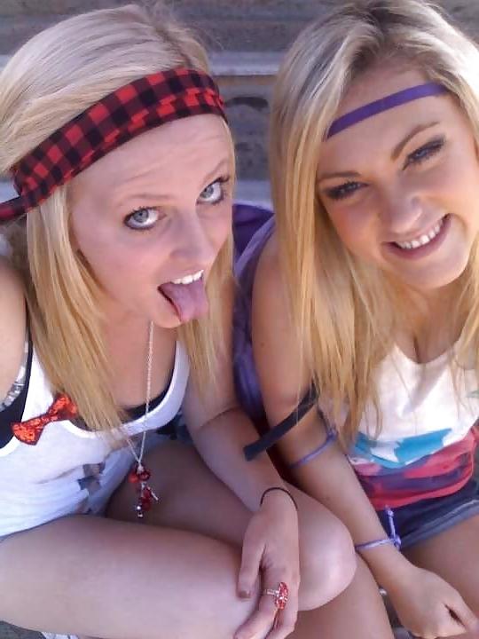 25P Tongue Sluts Want Cum!