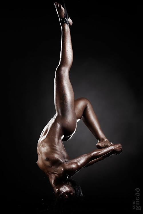 25P Art of nudes... 