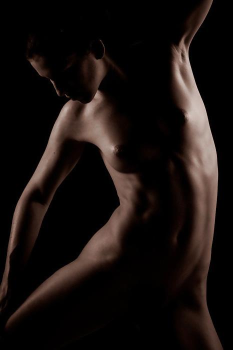 25P Art of nudes... 