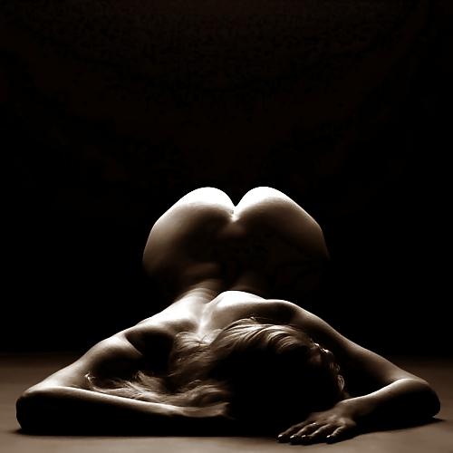 25P Art of nudes... 
