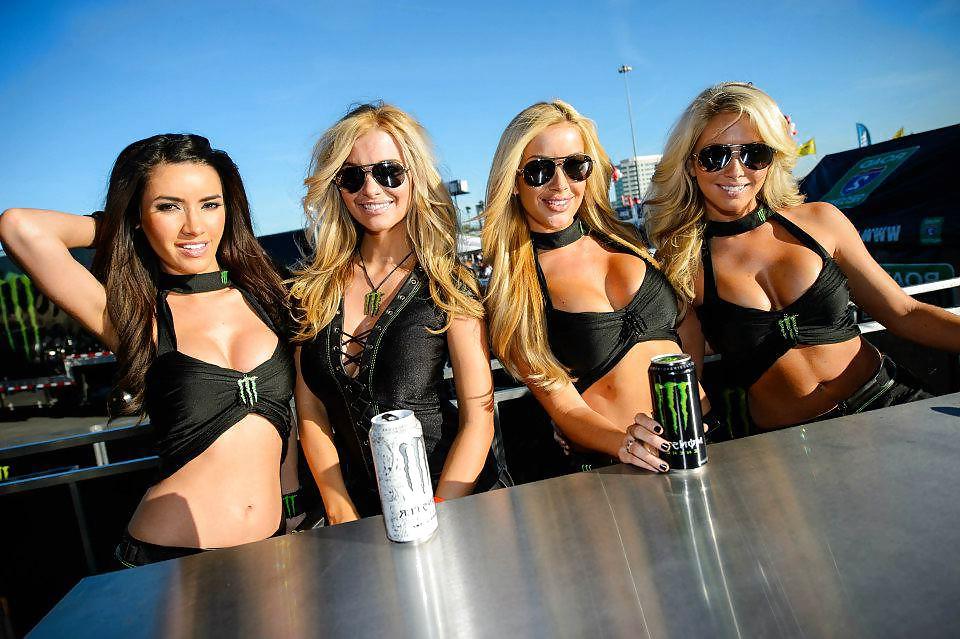10P Monster Girls!