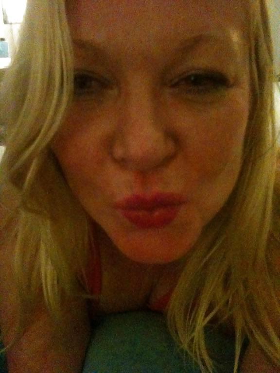 11P Sexy Blonde Goddess