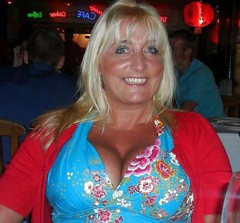 25P Are you staring at Mom's tits?