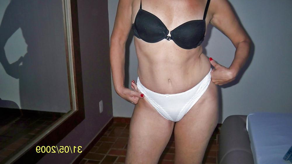 23P Wife in motel