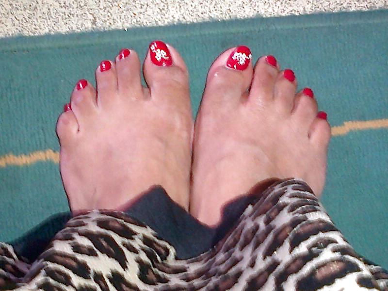 25P Indian feet