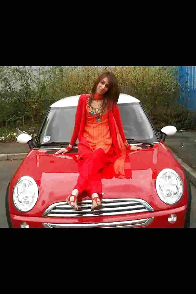25P Indian feet