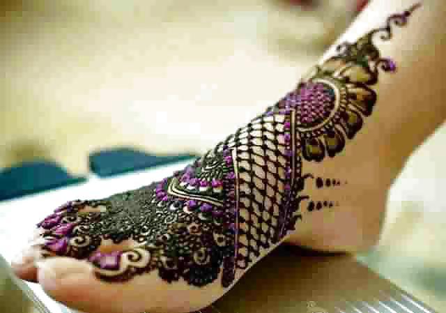 25P Indian feet