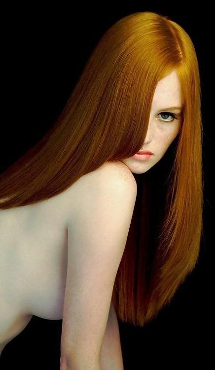 25P Descriptions of female sensuality