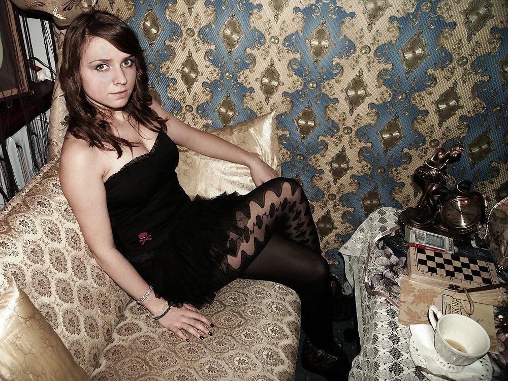 22P Pantyhose Teen feet in Tights