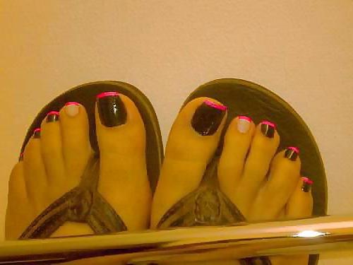 4P Great Cinema Feet Photos