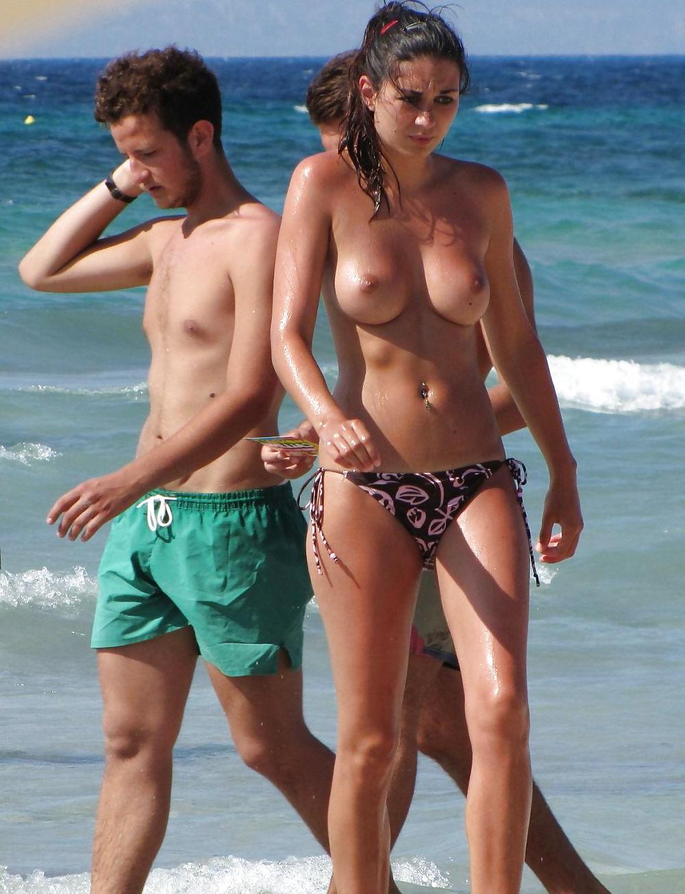 15P Topless Beach Babes 2