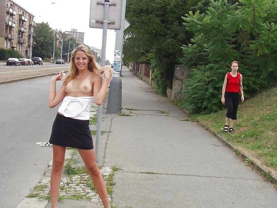 25P Hot girl posing in public