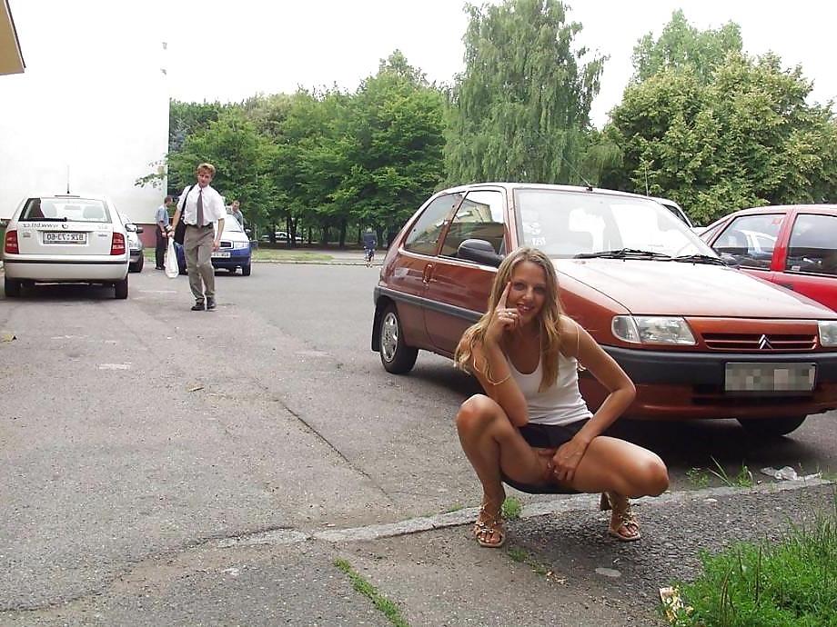 25P Hot girl posing in public