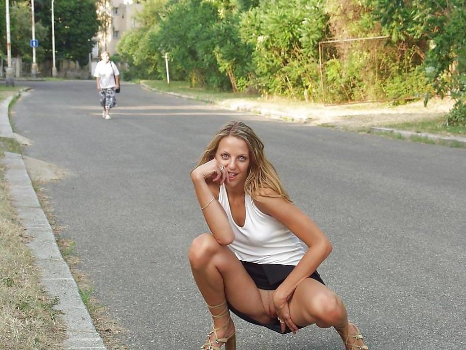 25P Hot girl posing in public