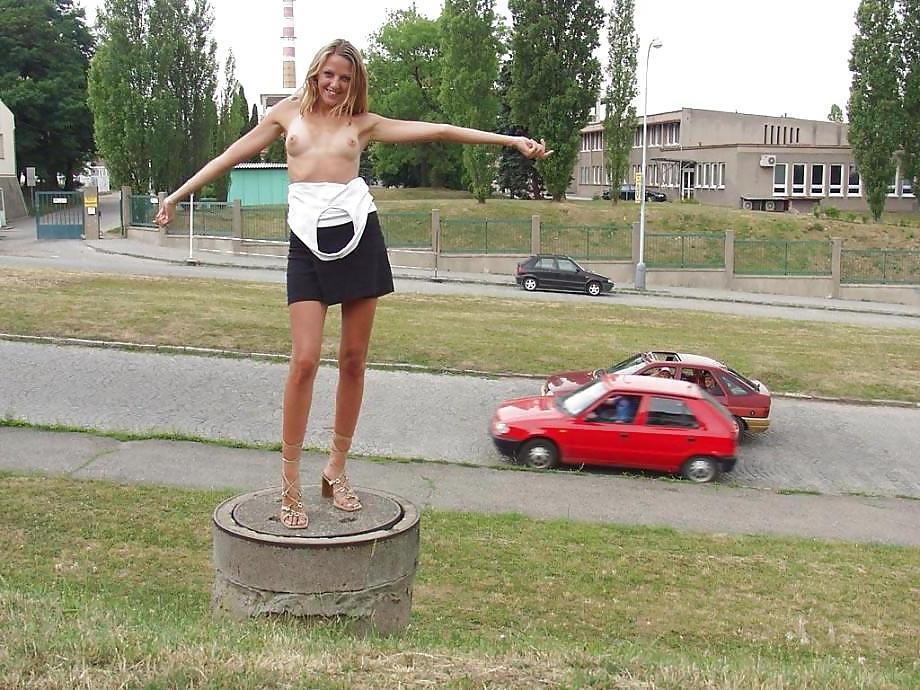 25P Hot girl posing in public