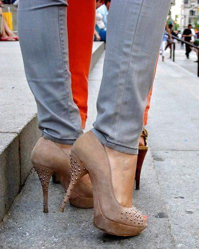 25P Feet and heel fetish 9
