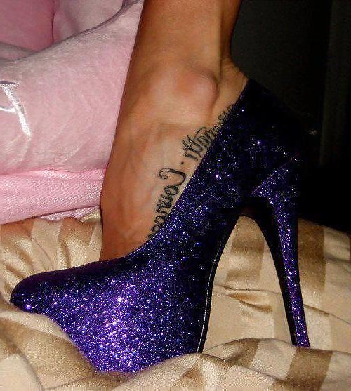 25P Feet and heel fetish 9