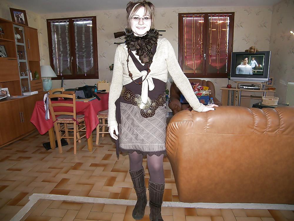 16P Cute Hot French Girl Anne 