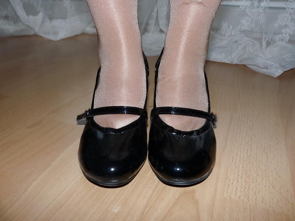 25P Wifes sexy random shoes heels feet legs nylon
