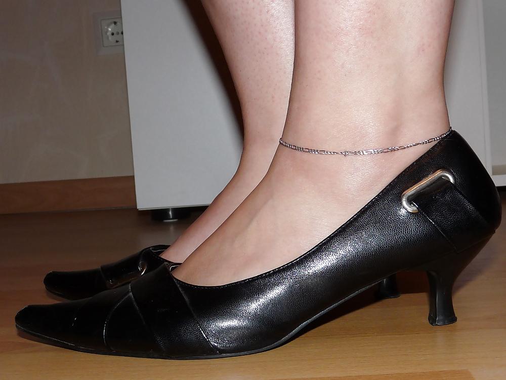 25P Wifes sexy random shoes heels feet legs nylon
