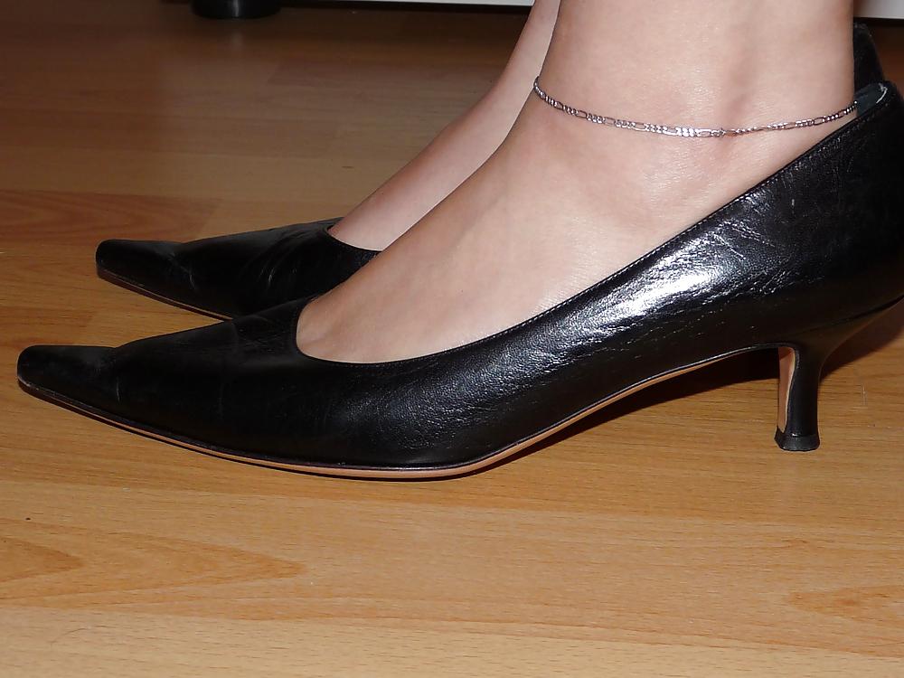 25P Wifes sexy random shoes heels feet legs nylon