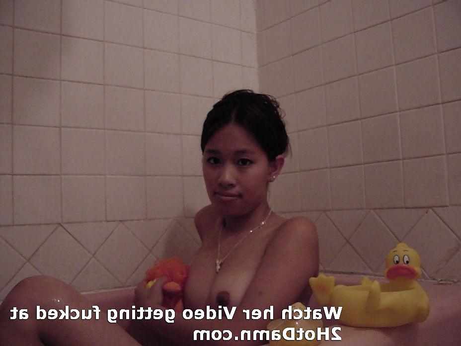 15P Chinese babe is so horny