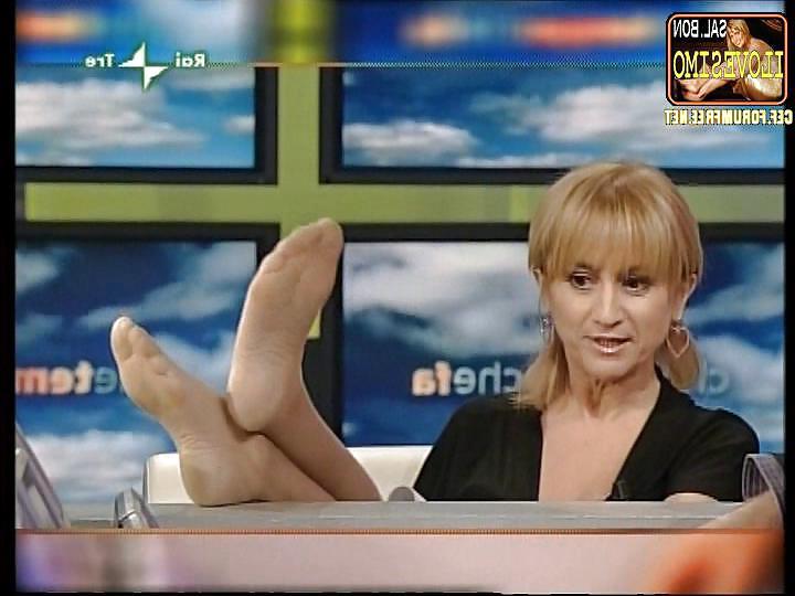 11P Luciana Littizzetto Feet
