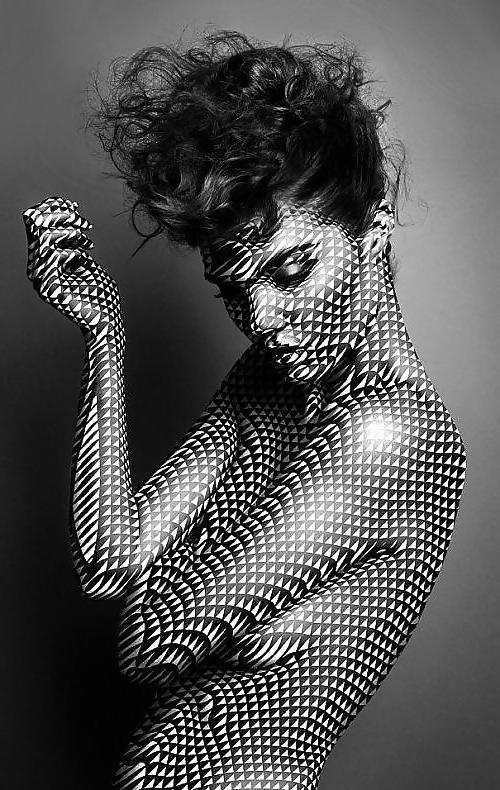 20P Body painting art....