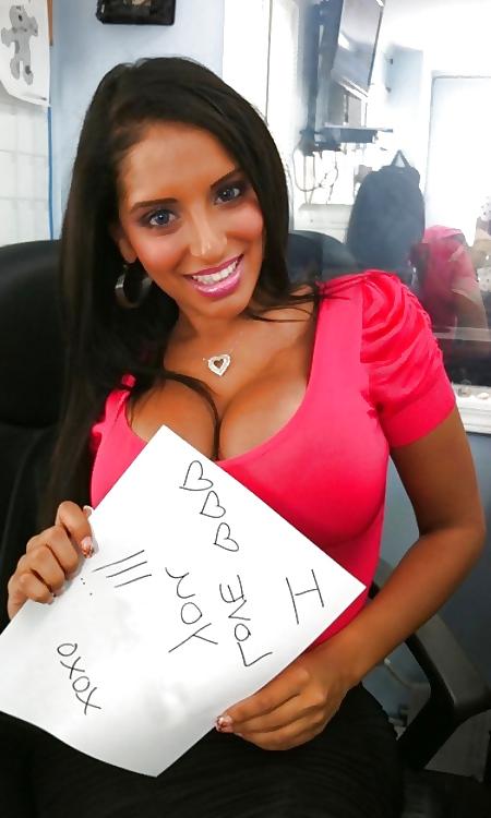 25P Ultimate Bimbo BBC Slut - Tehmeena