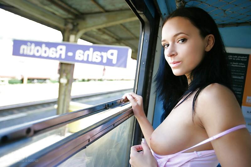 15P Nude In Train By Blondelover.